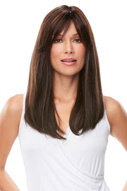 S18-60/102RO • SOLSTICE | Cool dark roots lightening to chic platiinum blonde ombré