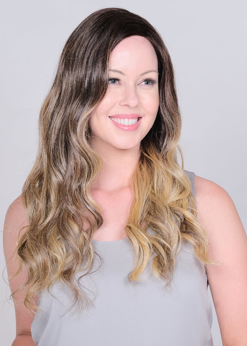 CEYLON OMBRE ••• Chocolate brown transiting to a blend of golden blonde, honey blonde and natural medium blonde