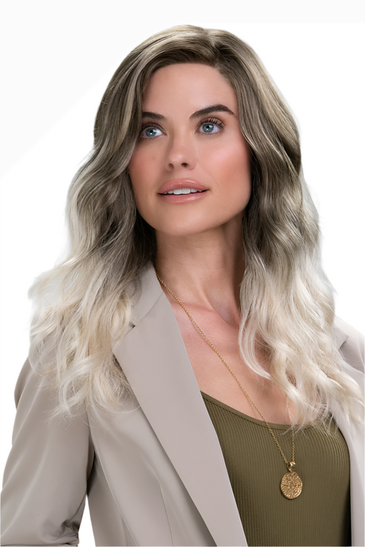 S18-60/102RO • SOLSTICE | Cool dark roots lightening to chic platiinum blonde ombré