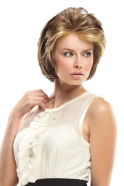 1B/60 • PEPPERCORN | A dark base sprinkled with luminous white highlights. A lighter lace front for natural appearance.